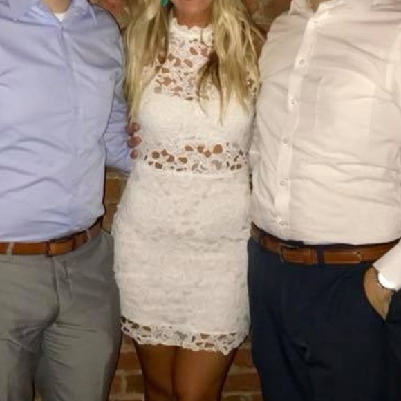 Tobi lace mini dress - Picture 3 of 3